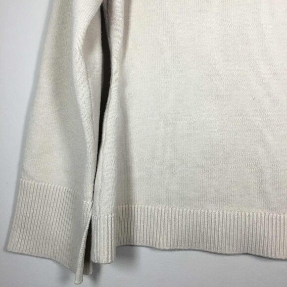 H&M Off White Minimalist Clean Girl Knit V Neck Oversized Sweater S Autumn Fall - Picture 4 of 8